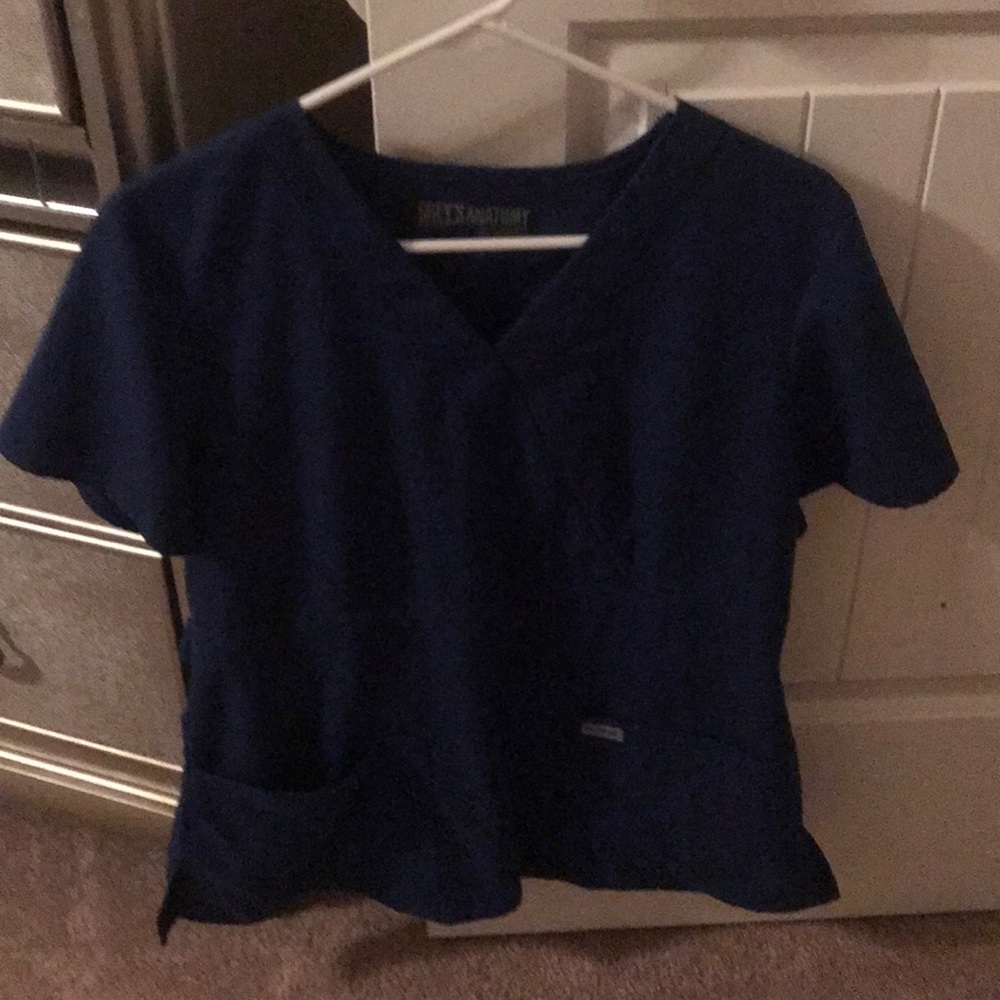 Greys anatomy women’s scrub top